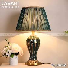 Cập nhật 6 mẫu đèn bàn đầu giường siêu đẹp, siêu mê của Casani