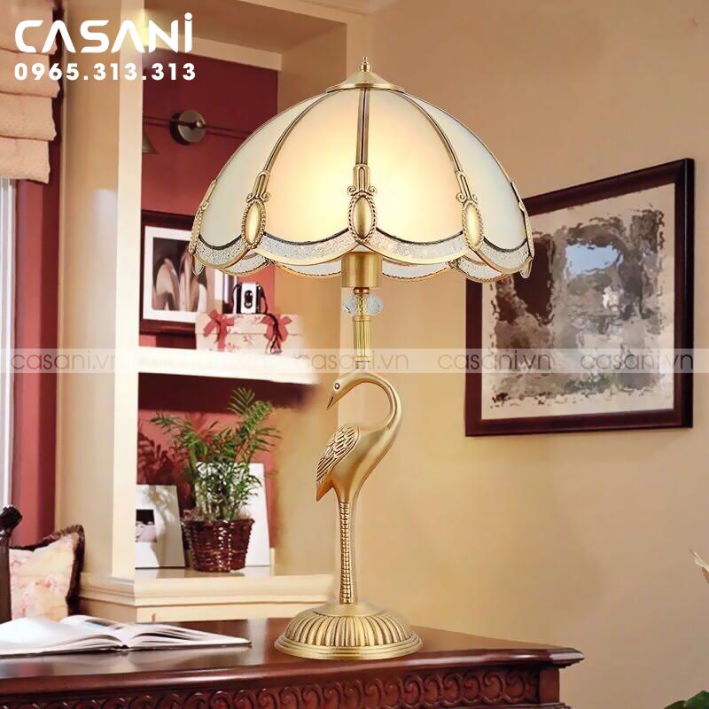 Đèn bàn phòng ngủ Casani và lý do chọn lựa đèn