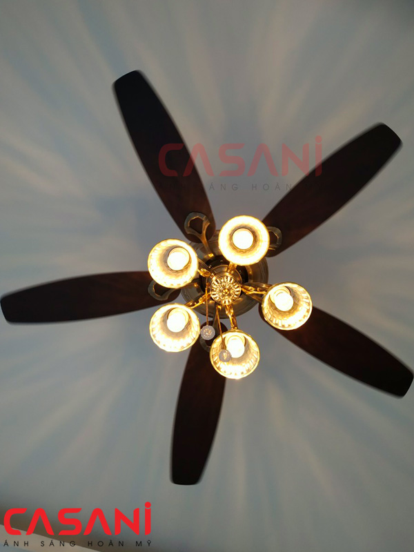 Đèn quạt trần CQ8133-V 1